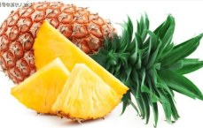 天津一摊主削凤梨火了