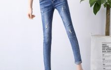 时尚潮流新选择：女装牛仔裤的多样魅力